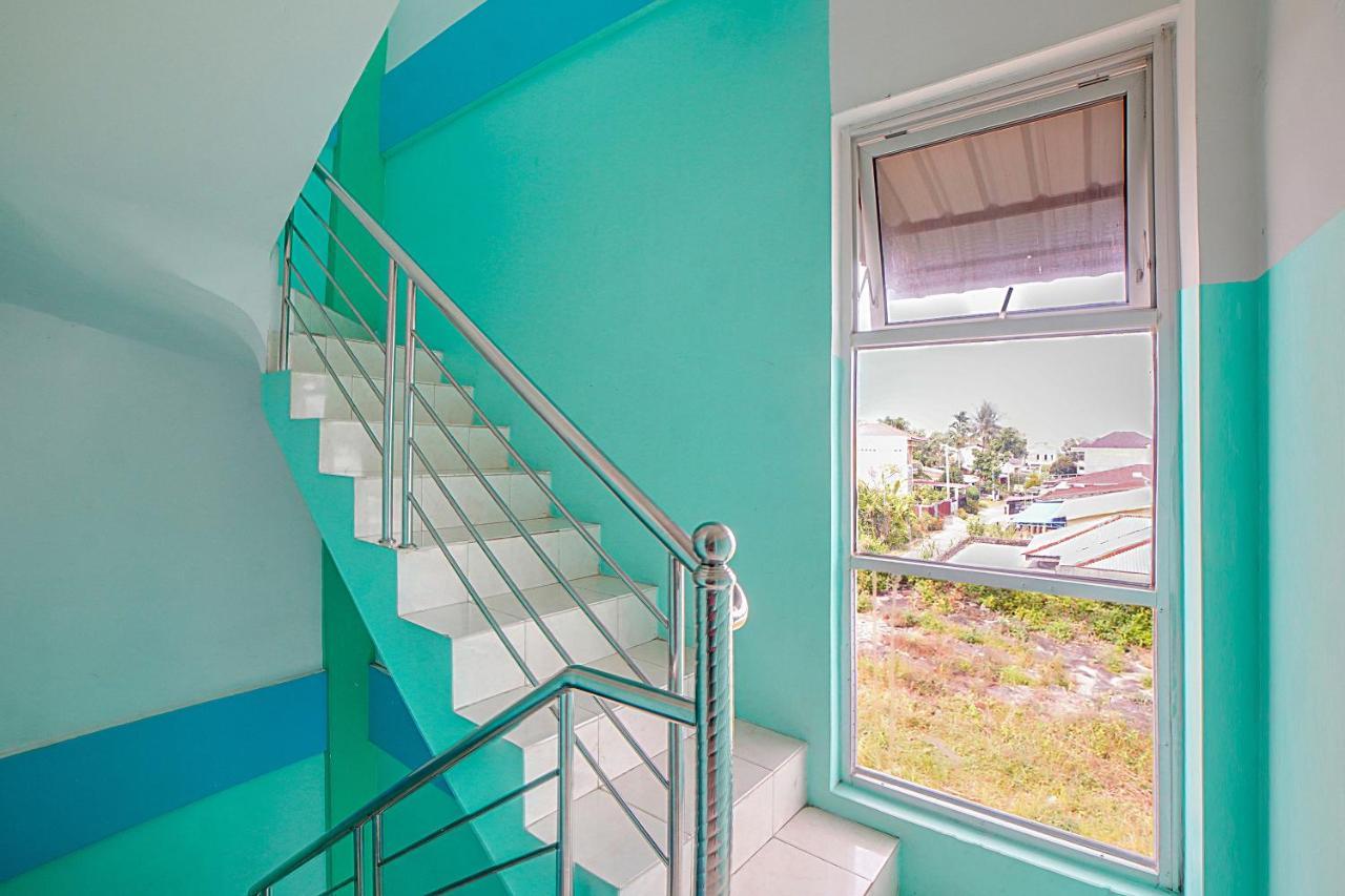 Oyo 90637 Rumah Ni Karo Medan Eksteriør billede